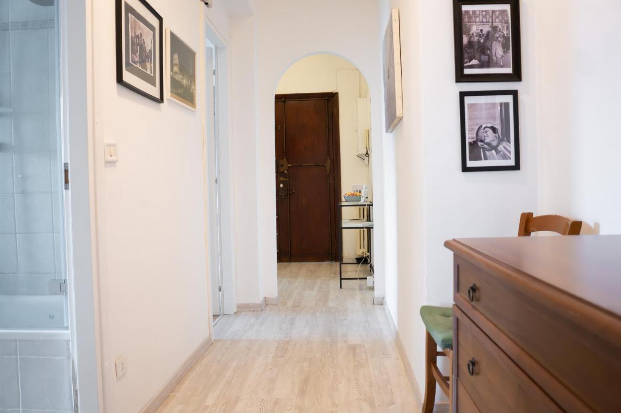 Nonna Pina Guest House Moderno Appartamento Vicino Metro AWifi,Netflix Rom Exterior foto