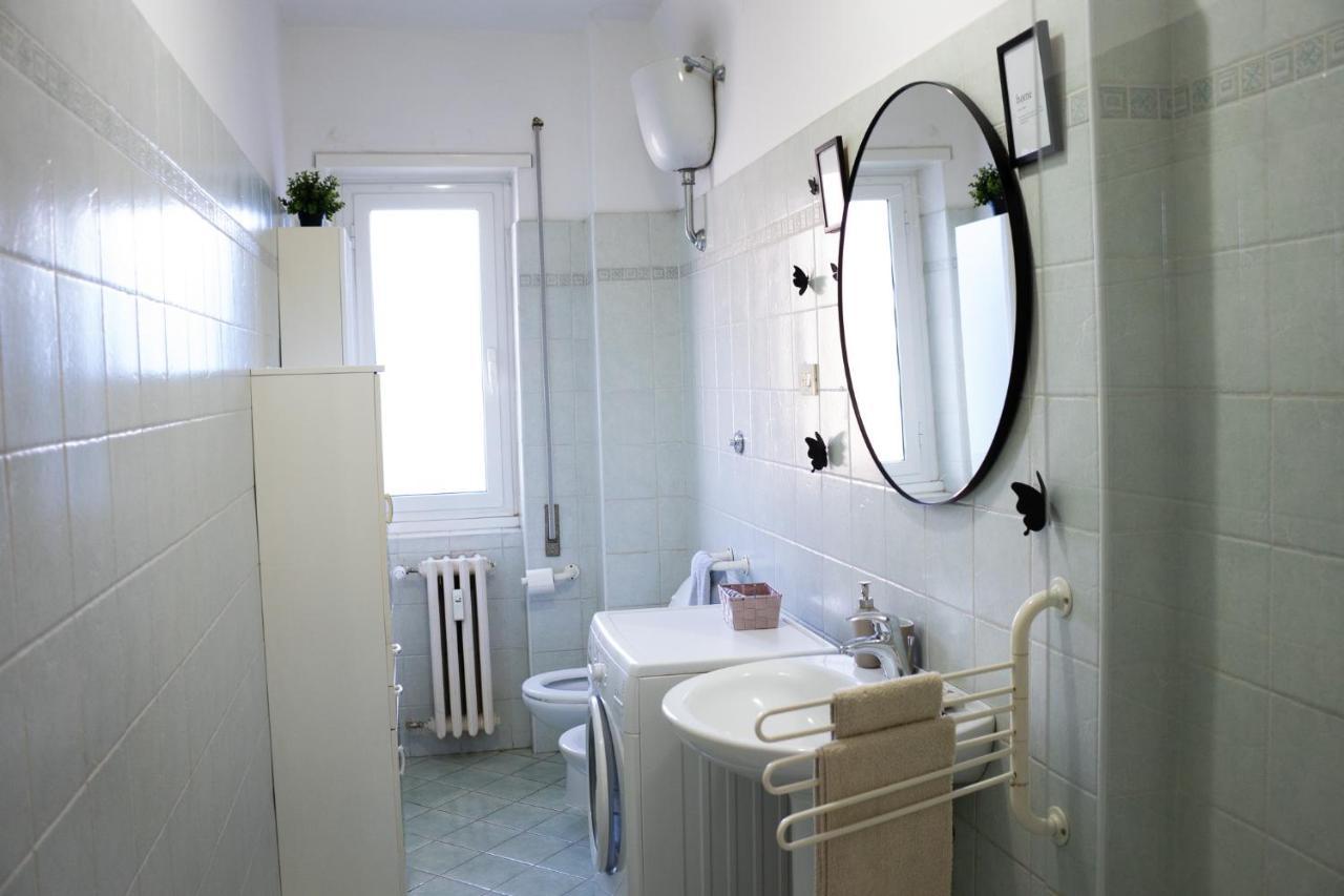 Nonna Pina Guest House Moderno Appartamento Vicino Metro AWifi,Netflix Rom Exterior foto