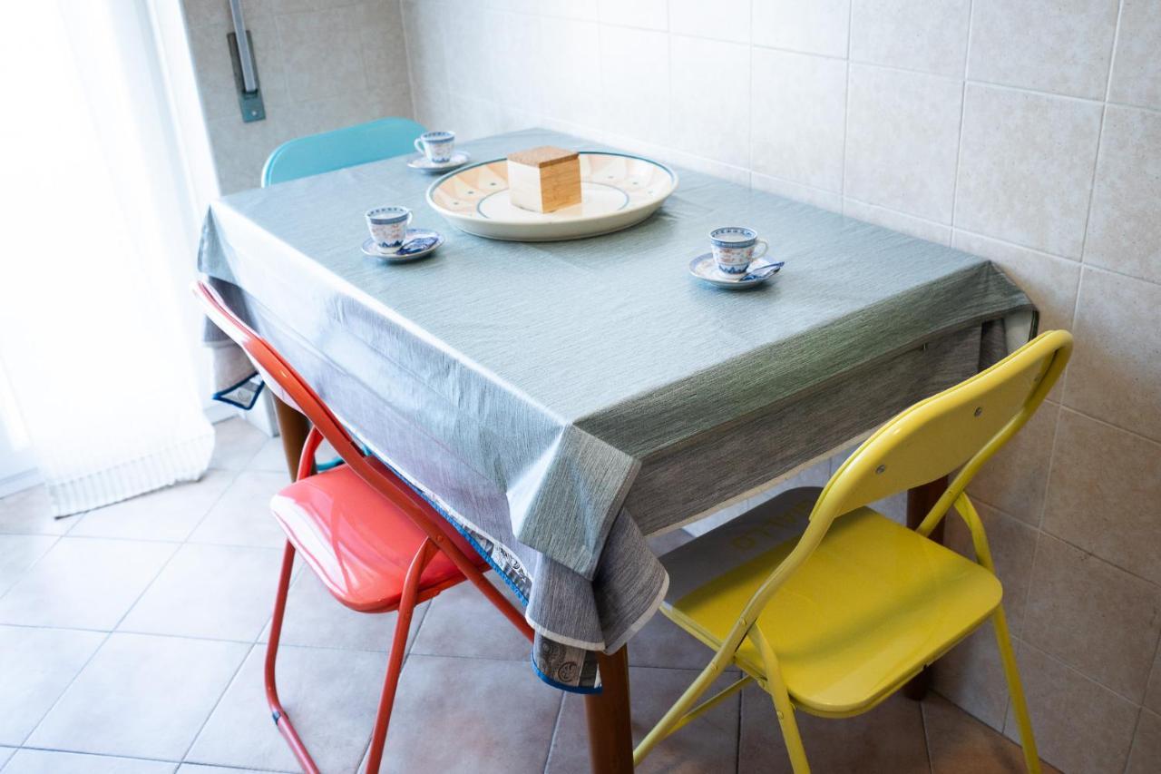 Nonna Pina Guest House Moderno Appartamento Vicino Metro AWifi,Netflix Rom Exterior foto